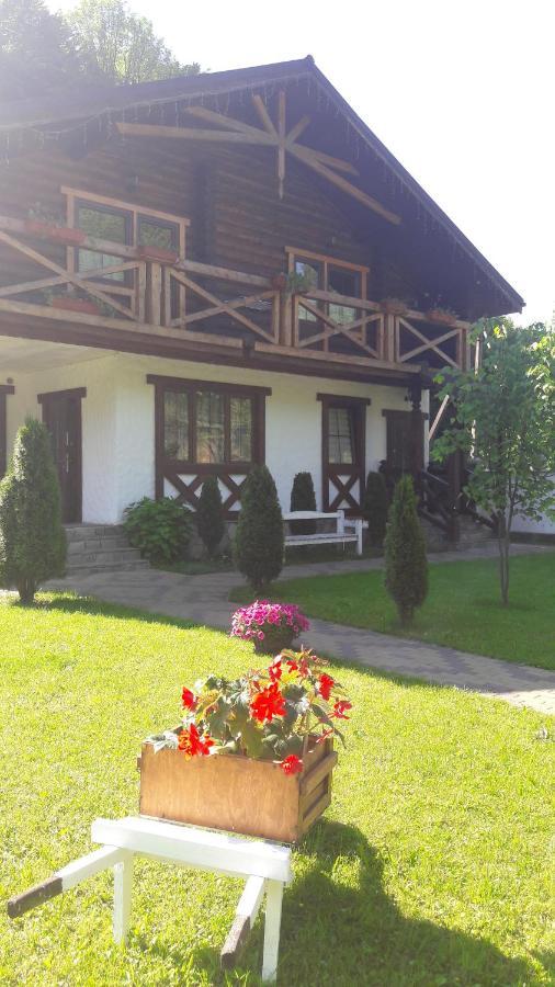 U Druziv Hotel Polyana  Exterior photo